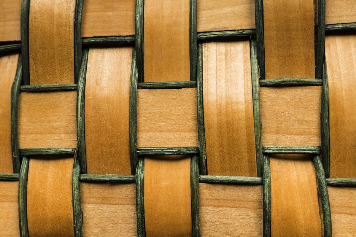 水平编织木条特写镜头闭合向上木材
