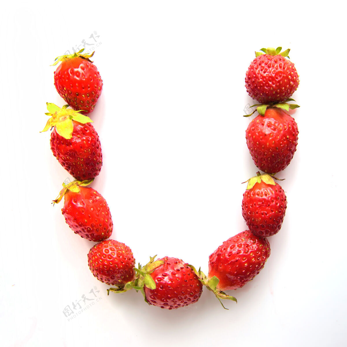 阴影白底红鲜草莓英文字母表的字母u英语水果农业