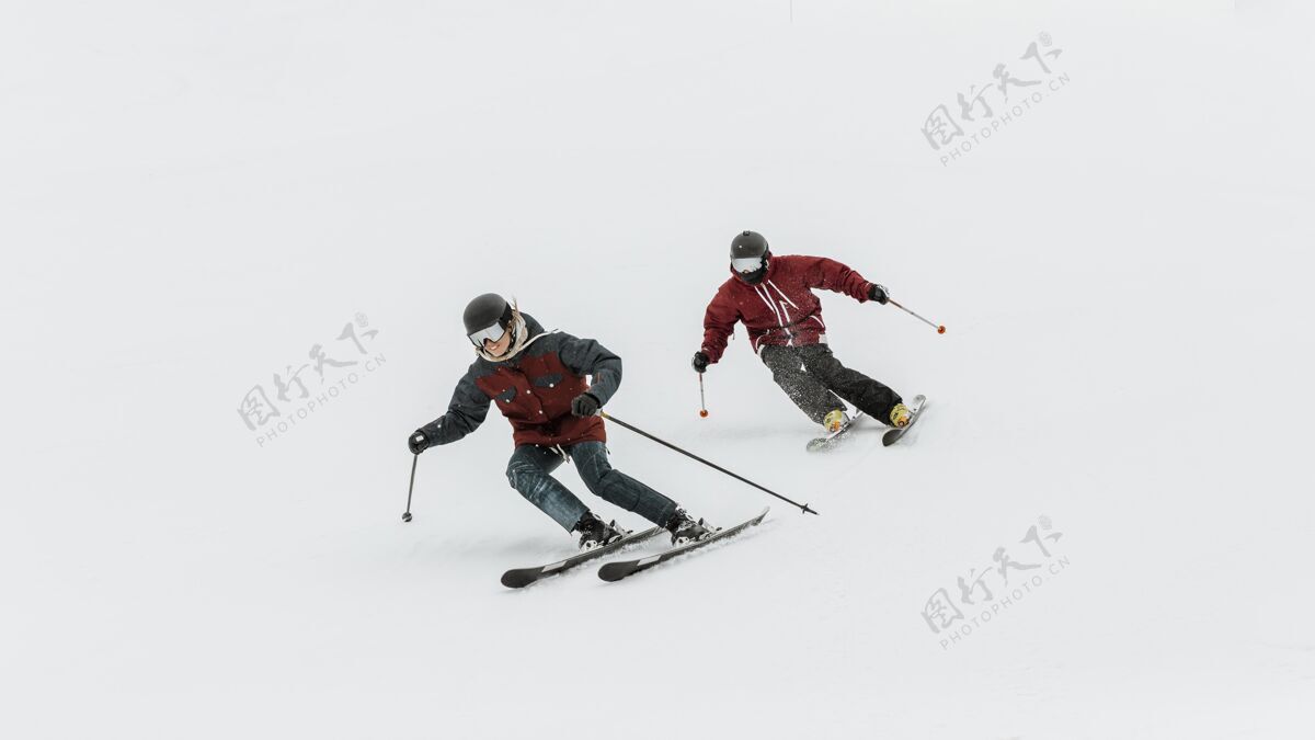全速大家一起滑雪水平活跃滑雪