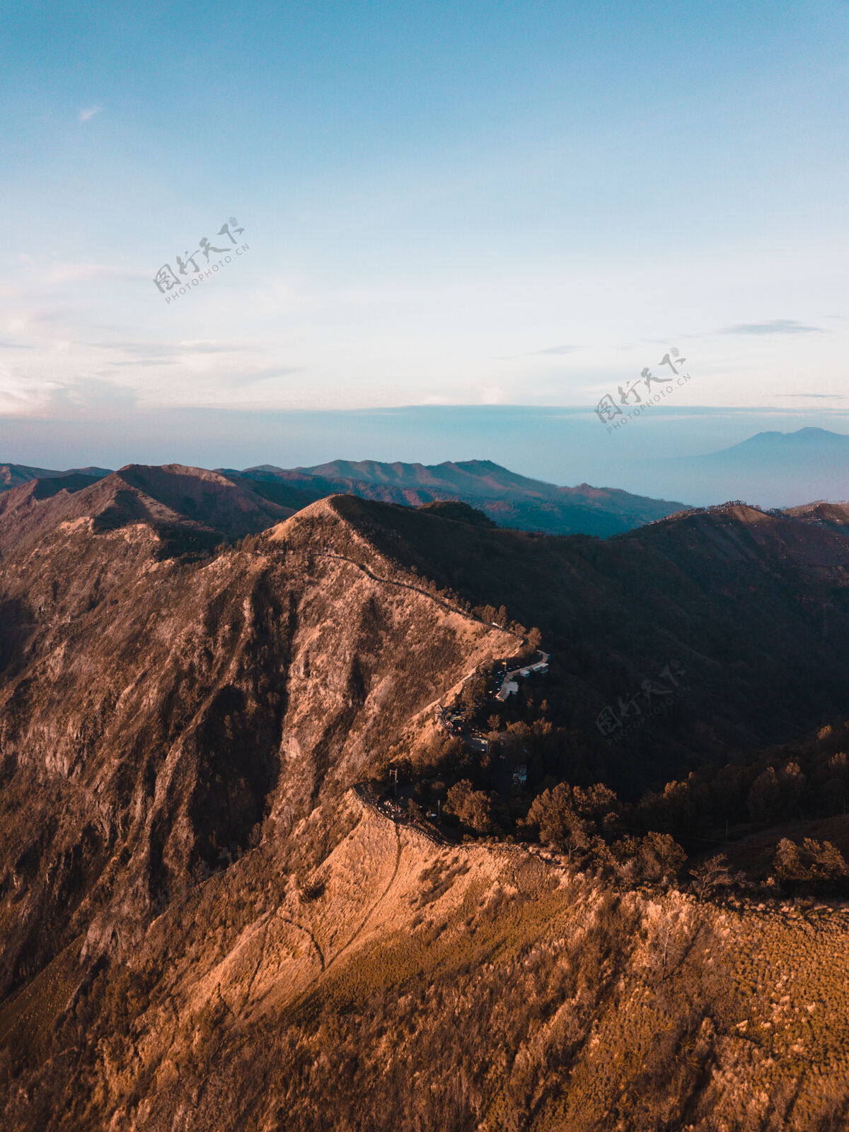 环境在夏威夷的科克国家公园的山脉空中风景墙纸