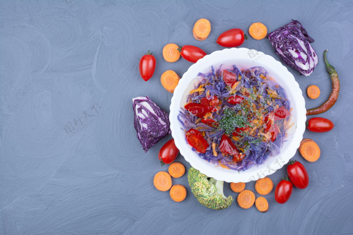 生物紫菜碎菜汤美味膳食樱桃